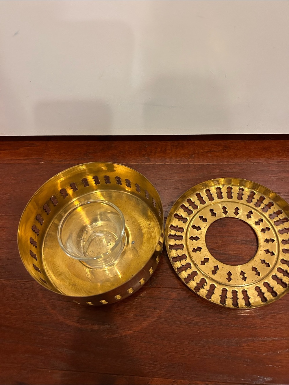Vintage Solid Brass Pierced Cutout Tealight Holder & Teapot Warmer Made in India - Picture 4 of 9